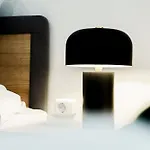 Apartment Prima Fuer Bis Zu 7 Gaeste- Stilvolles Im Zentrum Nahe Rathaus - Hochwertige Betten Und Bettwaesche - Voll Ausgestattete Kueche - 4k Smart Tv - Aufzug - Kostenlose Nacht Tiefgarage 20-30 Bis 9-30 Uhr Mit 28 Stellplaetzen Je Nach Augsburg