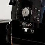 Prima Fuer Bis Zu 7 Gaeste- Stilvolles Im Zentrum Nahe Rathaus - Hochwertige Betten Und Bettwaesche - Voll Ausgestattete Kueche - 4k Smart Tv - Aufzug - Kostenlose Nacht Tiefgarage 20-30 Bis 9-30 Uhr Mit 28 Stellplaetzen Je Nach