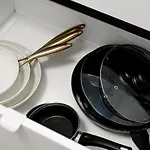 Apartment Prima Fuer Bis Zu 7 Gaeste- Stilvolles Im Zentrum Nahe Rathaus - Hochwertige Betten Und Bettwaesche - Voll Ausgestattete Kueche - 4k Smart Tv - Aufzug - Kostenlose Nacht Tiefgarage 20-30 Bis 9-30 Uhr Mit 28 Stellplaetzen Je Nach Augsburg