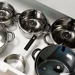 Prima Fuer Bis Zu 7 Gaeste- Stilvolles Im Zentrum Nahe Rathaus - Hochwertige Betten Und Bettwaesche - Voll Ausgestattete Kueche - 4k Smart Tv - Aufzug - Kostenlose Nacht Tiefgarage 20-30 Bis 9-30 Uhr Mit 28 Stellplaetzen Je Nach Augsburg